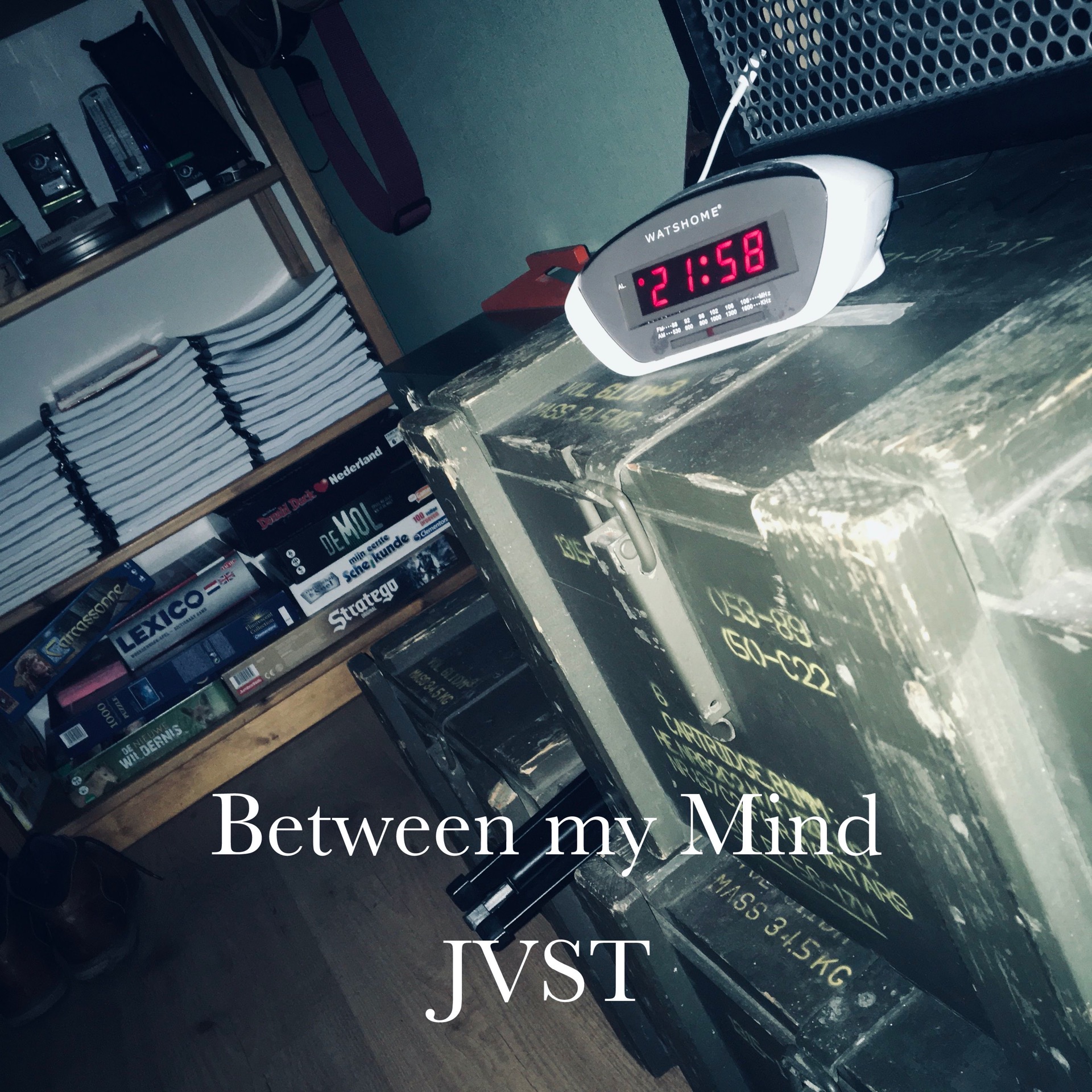 Between my Mind - Single